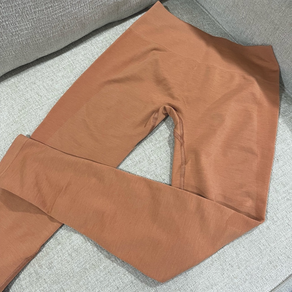 Alphalete Amplify Leggings